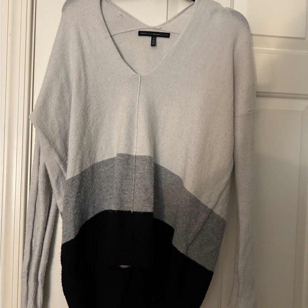 White House Black Market V-Neck Sweater in Gray and Black